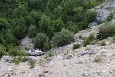 TEŠKA NESREĆA: Muškarac pao u provaliju duboku 70 metara, izdahnuo na licu mesta