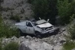 STRAVIČNA NESREĆA KOD LETOVALIŠTA KOJE SRBI OBOŽAVAJU! Petoro mrtvih, među povređenima i trudnica!