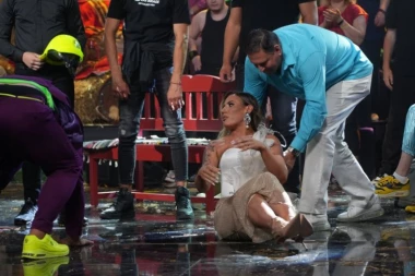 ŠTA SE DESILO SA KRISTINOM SPALEVIĆ U NOĆI SUPERFINALA? Drama na Farmi dobila neočekivan obrt - VALJALA SE PO PODU I ZAVRŠILA U SUZAMA!