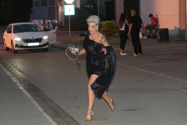 PRODUKCIJA JOJ SAOPŠTILA DA JE PODNEO PAPIRE ZA RAZVOD! Nakon što je izvedena iz rijalitija SAZNALA GORKU ISTINU - ŠOK!