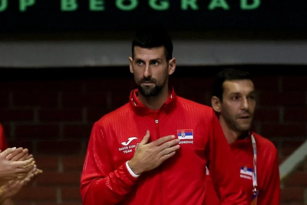 NEVIĐENA TENISKA DRAMA! Đoković GLEDA I NE VERUJE šta rade Siner i Alkaraz!