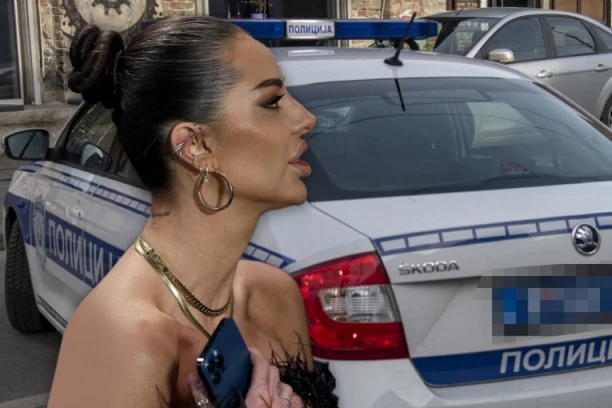 DRAMA U AVIONU - OPLJAČKANA NAJPOZNATIJA SRPSKA INFLUENSERKA! Snimak ugledao svetlost dana, internet gori!