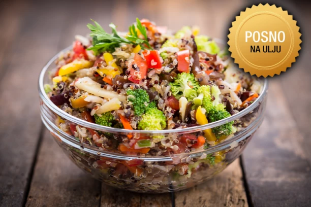 NAJZDRAVIJI LETNJI OBROK KOJI ĆETE DANAS PROBATI: Činija puna boja, ukusa i energije osvaja već na prvi zalogaj