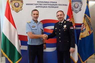 INTENZIVNA SARADNJA U OBLASTI UNUTRAŠNJIH POSLOVA: Dragan Vasiljević primio direktora policije Mađarske