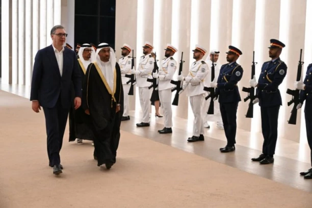 ALEKSANDAR VUČIĆ SLETEO U UAE: Predsednik Srbije najsrdačnije dočekan u Abu Dabiju