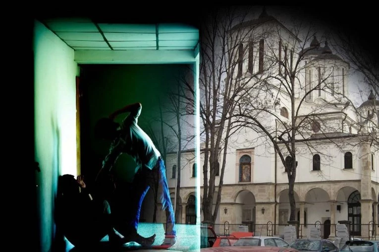 KRVAVI UPAD U SABORNU CRKVU SVETOG DUHA: Sveštenici u ranama, vernici u šoku (UZNEMIRUJUĆI VIDEO)