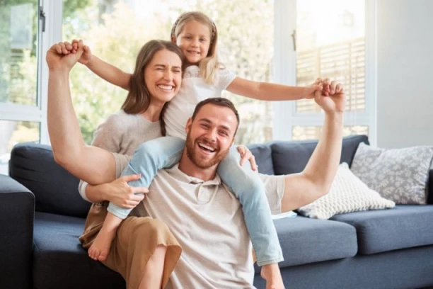 DECA ČIM USTANU TREBA DA VEŽU OČEVE! Ovaj pravoslavni običaj mora da se ispoštuje - slavimo Oce!