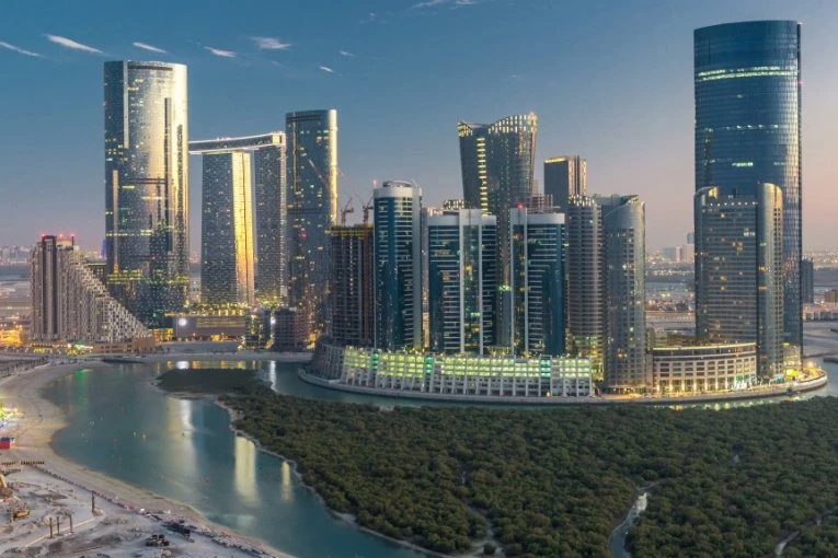 ŠTA SE KUVA U ABU DABIJU? Amerikanci, Rusi i Ukrajinci u pregovorima iza kulisa - da li smo blizu kraja rata?!