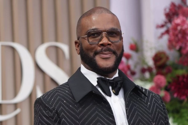 SLAVNOG GLUMCA KOLEGA OPTUŽIO ZA UZNEMIRAVANJE: Traži od njega 260 miliona dolara!