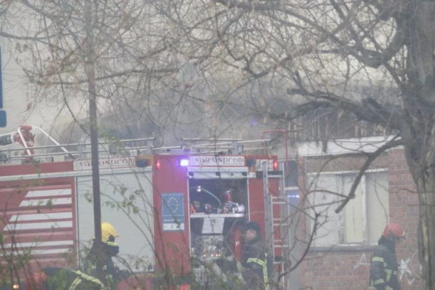 UŽAS KOD NOVOG SADA! Buknuo masivni požar, odjekuju detonacije! (VIDEO)