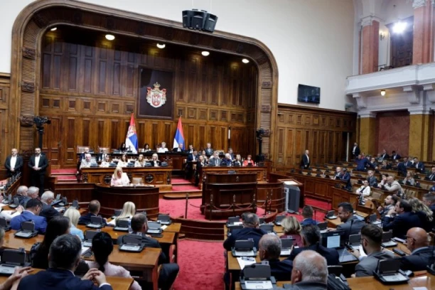 PREDLOG ZAKONA O LEGALIZACIJI PRED SKUPŠTINOM! Danas prva sednica jesenjeg zasedanja, 47 tačaka dnevnog reda!