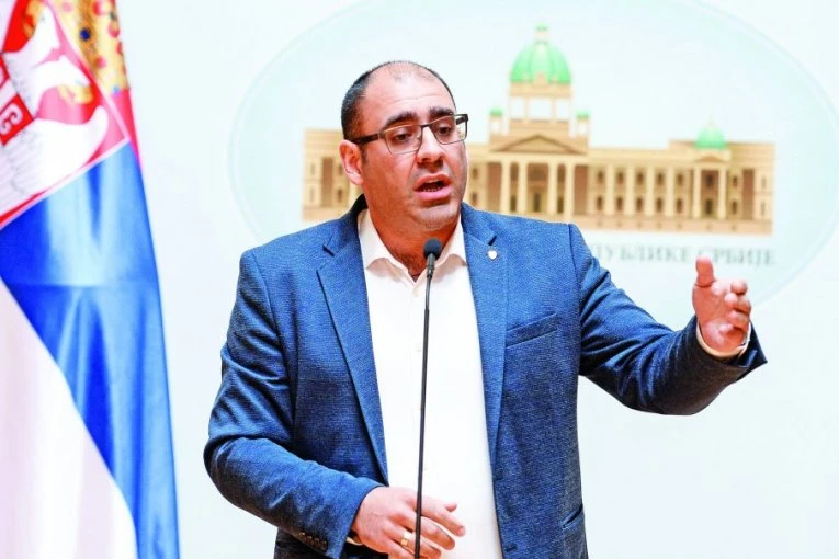 ĐUKANOVIĆ RAZMONTIRAO JOVA BAKIĆA: "SNS vam je zahvalan, zbog vas su nam se vratili birači!" (VIDEO)