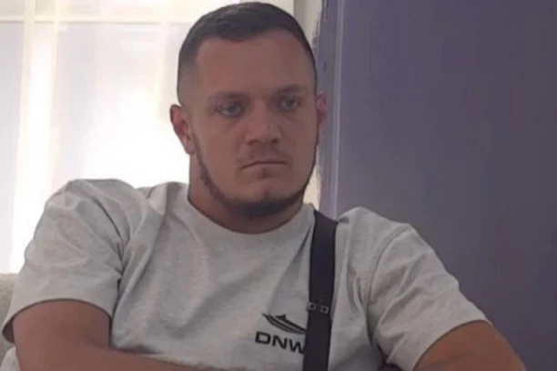 "BULJAVI KVAZIMODO ĐABA MISLI DA JE BITAN!": Pale ŽESTOKE UVREDE na račun Gastoza!