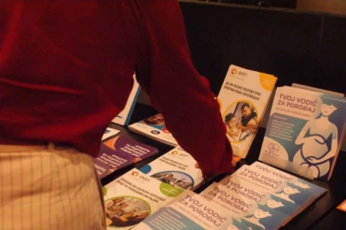 JAČANJE PODRŠKE RODITELJIMA: Izveštaj otkriva prioritete za zdrav i uspešan rani razvoj dece u Srbiji