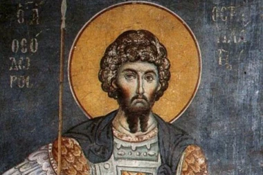ODREKAO SE BOGATSTVA I MOĆI, PA MUČENIČKI STRADAO ZA HRISTA: Slavimo Prenos moštiju Svetog Teodota Stratilata