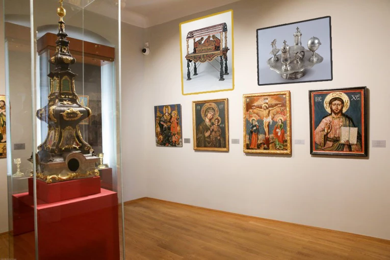 OVO JE NAJVEĆE SVETOSAVSKO BLAGO IZVAN SRBIJE: U Sentandreji se čuva riznica pravoslavlja koju nikada ne bismo smeli da zaboravimo