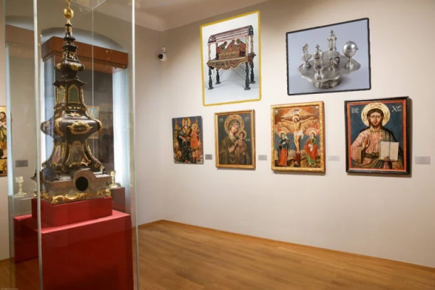 OVO JE NAJVEĆE SVETOSAVSKO BLAGO IZVAN SRBIJE: U Sentandreji se čuva riznica pravoslavlja koju nikada ne bismo smeli da zaboravimo