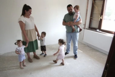 BEZ SUBVENCIJA NE BISMO REŠILI NAJVAŽNIJE ŽIVOTNO PITANJE! Rankovi iz Novog Kneževca zahvalni državi: "Deci smo obezbedili bolju budućnost" (VIDEO)