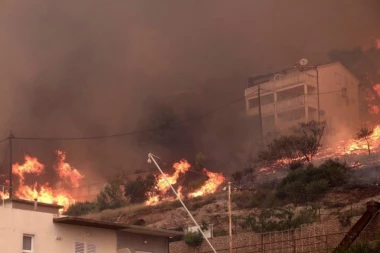 SNOPOM ŠIBICA ZAPOČEO POŽAR U DALMACIJI?! Policija započela ozbiljnu potragu za piromanom! (FOTO)