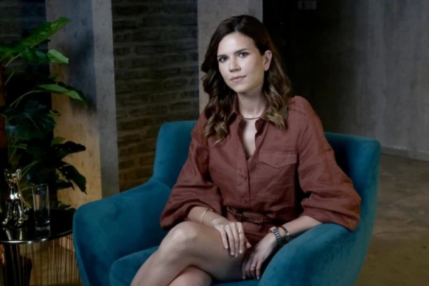 ANICA LAZIĆ NAJISKRENIJE O VEZI SA ČUVENIM GLUMCEM: "Lazar Ristovski ne moli, on samo kaže OVO!" (VIDEO)