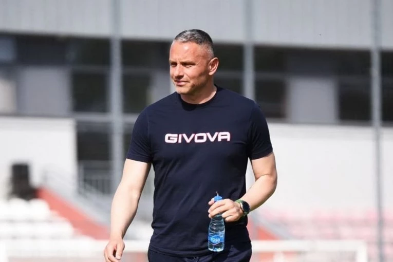 RASTANAK NAKON TRI GODINE: Perspektivni trener je od danas slobodan u izboru nove sredine!