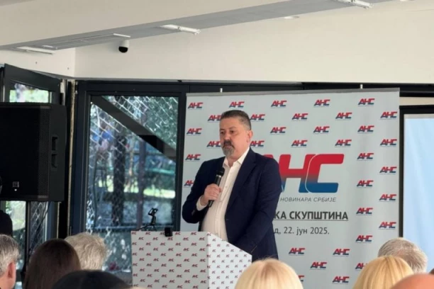 SRBIJA DOBIJA PROFESIONALNO MEDIJSKO UDRUŽENJE! Danas postavljamo temelj za budućnost novinarstva i borićemo se za naše principe koji su sveti (FOTO/VIDEO)