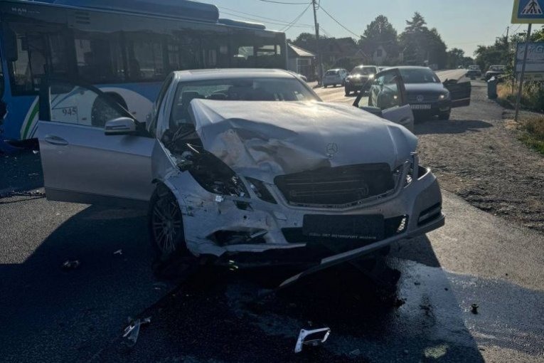 Auto Saleta Popovića nakon saobraćajke