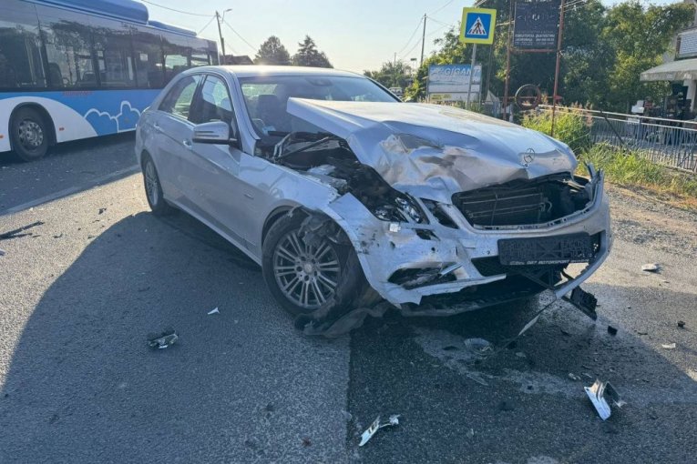 Auto Saleta Popovića nakon saobraćajke