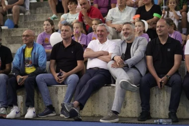 U ČAST SVETISLAVA PEŠIĆA: Otvoren novi košarkaški teren u Pirotu! (FOTO)