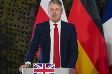 POLARD ZAGRMEO! Velika Britanija ne isključuje slanje dodatnih kapaciteta na Bliski istok!