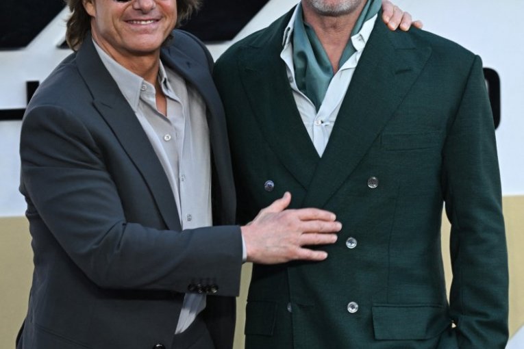 Tom Kruz i Bred Pit na premijeri "F1"