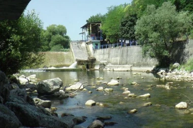 UZNEMIRUJUĆA FOTOGRAFIJA IZ ZAPADNE SRBIJE! Ova reka polako presušuje - evo kada šest gradova i opština može da očekuje RESTRIKCIJE