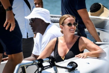 DŽORDAN JE KAPETAN BELE LAĐE: Pogledajte zver od 115 miliona evra kojom je NBA legenda uplovio u Hrvatsku