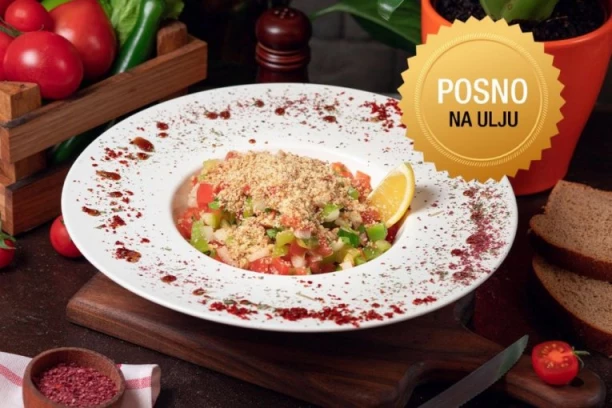 OBROK SALATA KOJA ČISTI TELO I OSVEŽAVA DUŠU: Savršen, lagan letnji obrok spreman za nekoliko minuta