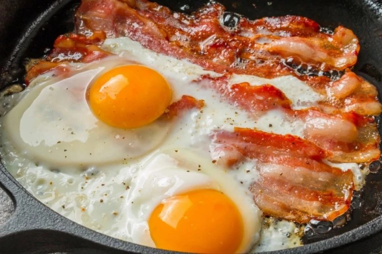 KAKO JAJA ZAISTA UTIČU NA VISOK PRITISAK, ISTRAŽIVAČI ZAPANJILI MILIONE: Prvi put otkrivena tajna koja se krije u belancu