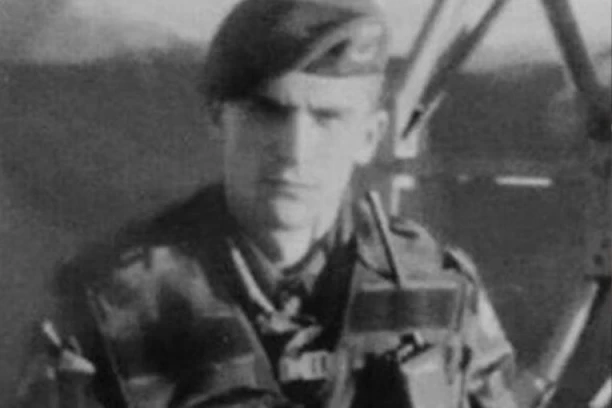 SRPSKI JUNAK SA KOŠARA ĆE BITI POSTHUMNO ODLIKOVAN NA VIDOVDAN! Nije želeo da vodi mlade vojnike u smrt, danima se borio vez hrane i vode