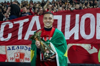 SPORTISSIMO SAZNAJE: Zvezda dobila ponudu iz Meksika za napadača, pa ekspresno našla reprezentativca da ga zameni!