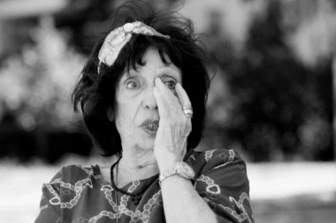 KREMIRANA ŽIŽA STOJANOVIĆ: Glumica ispraćena na večni počinak, a o OVOJ SRAMOTI će se dugo pričati!
