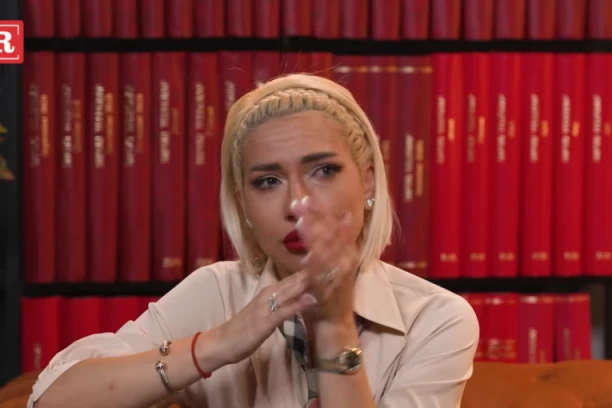 LJUDI MISLE DA JE MENI TOP, ALI JE BILO TEŠKO! Jovana Jeremić KROZ SUZE otvorila dušu: "Predodređena sam za te neke stvari!"