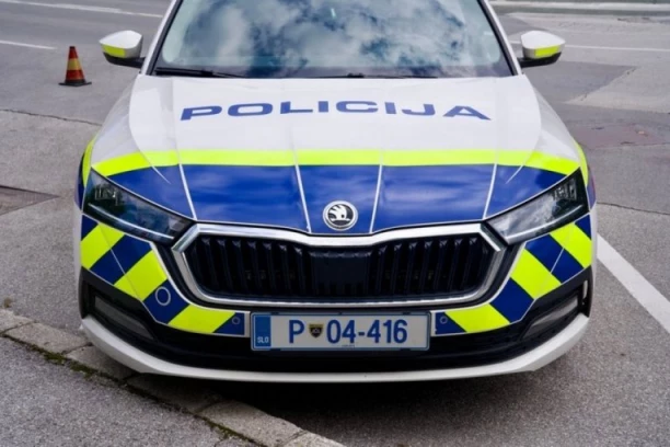 DEVOJKA PALA SA PLANINE KAD JE POGODIO KAMEN! Policija odmah reagovala!