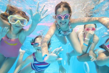 HOROR U NEMAČKOJ! Imigranti iz Sirije seksualno zlostavljali decu na bazenu, NAJMANJE 9 ŽRTAVA