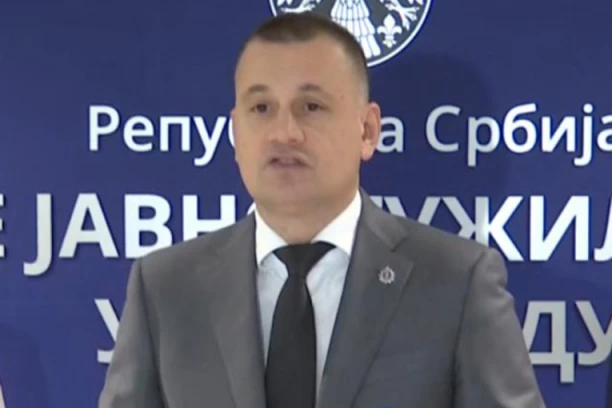 "SVA LICA KOJA SU NAPALA POLICIJU BIĆE IDENTIFIKOVANA I PROCESUIRANA!" Oglasio se glavni javni tužilac Stefanović: "NASILJE NEĆE BITI TOLERISANO"