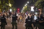 BRUTALNO NASILJE BLOKADERA! Na Vidovdan povređeno 48 policajaca, jednom polomljena jagodična kost