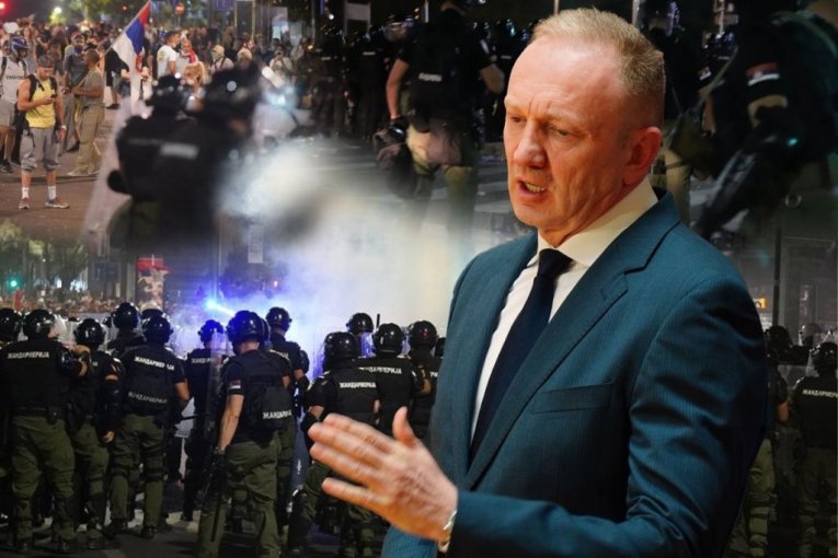 ĐILAS PROMOLIO NOS IZ MIŠJE RUPE! Za nasilje blokadera krivi Vučića, a evo kako je PRETIO demonstrantima dok je bio vlast (VIDEO)
