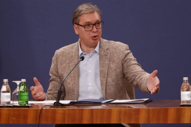 PENZIJE ĆE BITI POVEĆANE PRE ROKA! Vučić: "Naši penzioneri su zaslužili to, izdržali su najveći teret reformi"