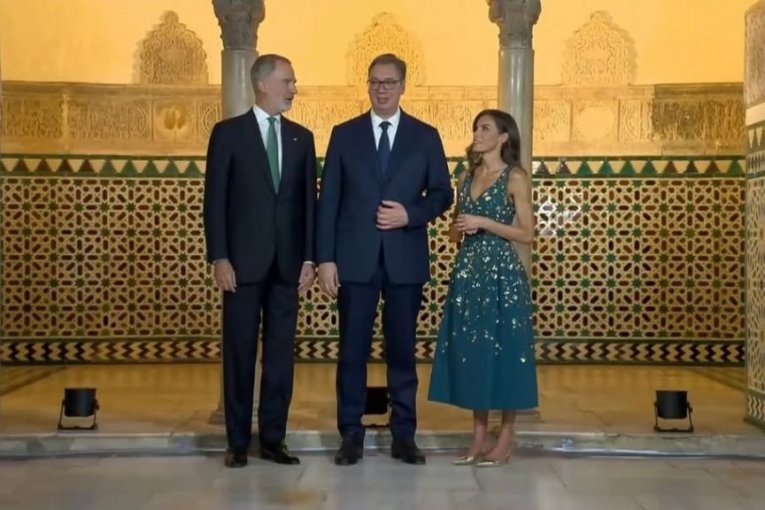 VELIKA ČAST ZA SRBIJU: Vučić na gala večeri koju su u čast lidera priredili španski kralj i kraljica (FOTO, VIDEO)
