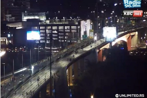 BLOKADERI ZAUSTAVILI I GAZELU! Maltretiraju narod u Beogradu, ljudi ne znaju šta će s njima! GRADSKI PREVOZ U TOTALNOJ OBUSTAVI!