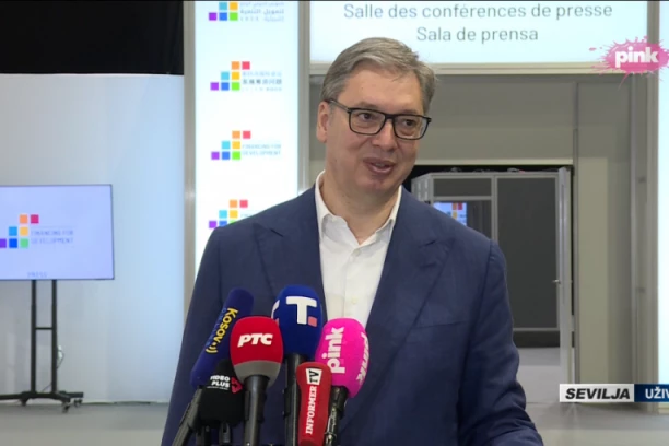 "JASNO JE NJIMA DA JE SVE PROPALO!" Vučić: Uvek tuču posle utakmice traži onaj koji je izgubio, nikada onaj koji je pobedio! (VIDEO)