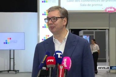 "SVE ŠTO RADE JE ZLOČIN PROTIV SOPSTVENE ZEMLJE" Vučić o blokadama: SLAGALI SU...