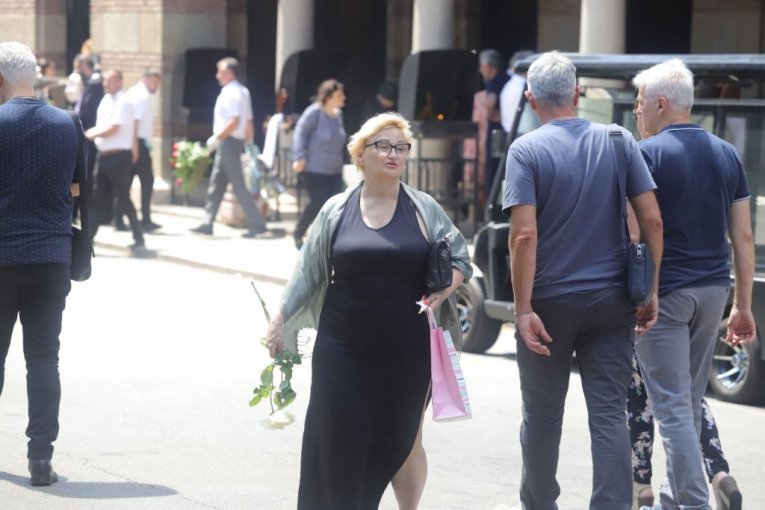 Milica Dugalić na sahrani Žiže Jovanović
